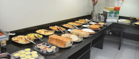 Desayuno continental incluido todos los días