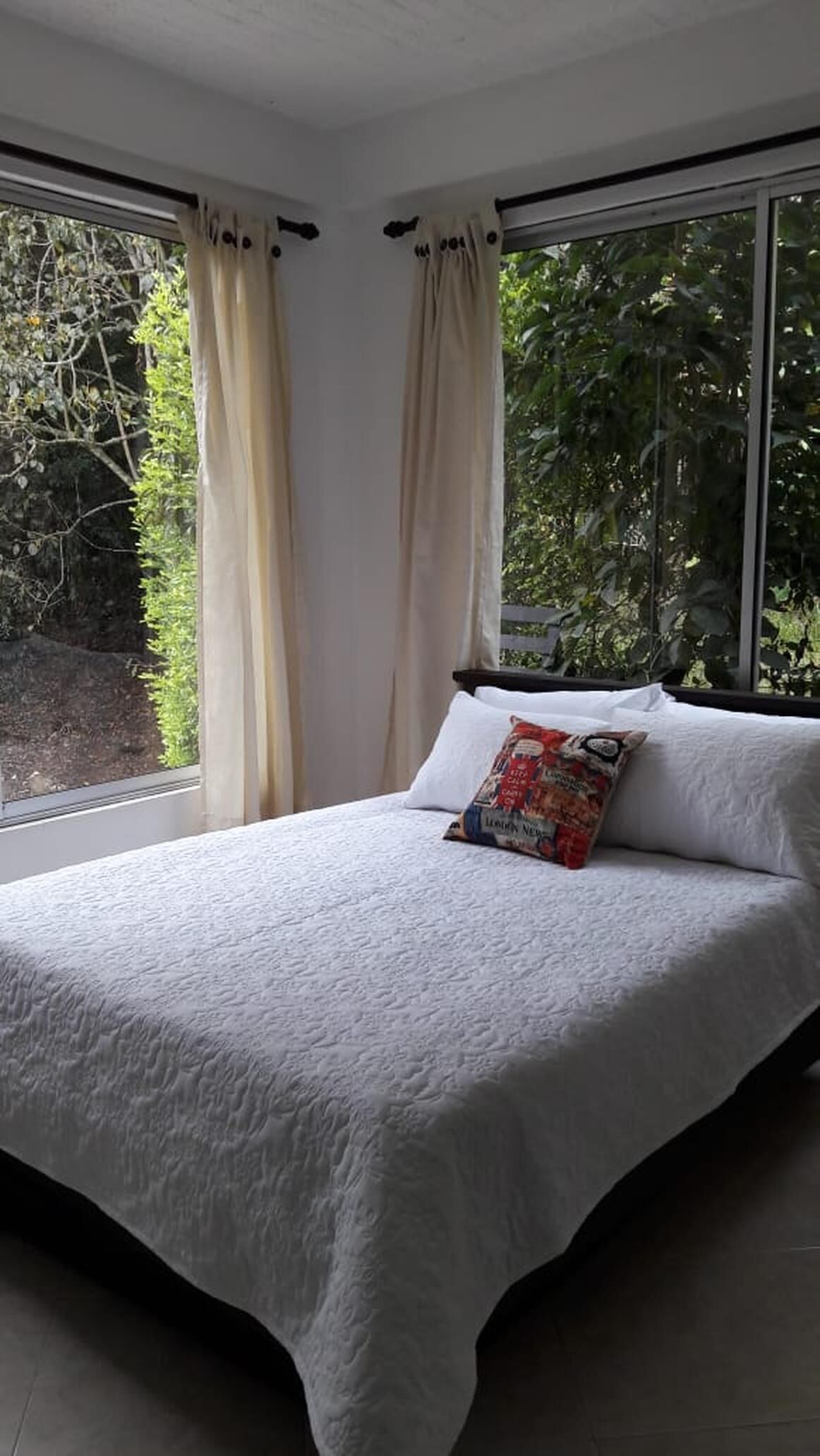 6 habitaciones, wifi y ropa de cama 