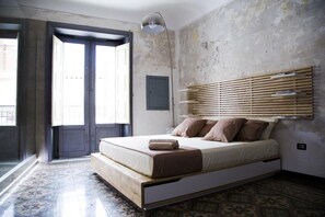 Junior Suite, Balcony - Community Rooms & Wine (Favara)