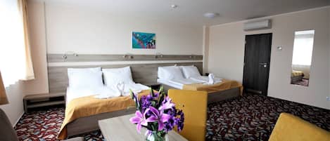 Deluxe-Vierbettzimmer, 2 Queen-Betten | Kinder-Themenzimmer