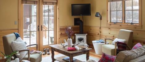 Télévision, cheminée