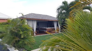 Property grounds - Luxury villa for 8 people with swimming pool and jacuzzi, not overlooked and in a quiet location (SAINTE ANNE)