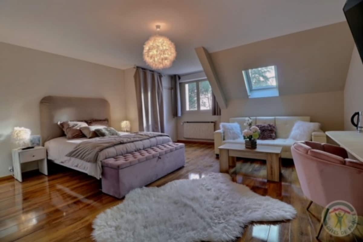 Standard Suite, Ensuite (Nougat) | 1 bedroom, memory foam beds, blackout drapes, free rollaway beds