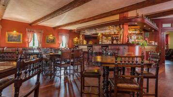Bar (en el alojamiento)