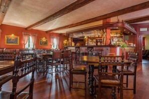 Bar (on property) - Boutique Hotel Pri Mlyne (Lozorno)