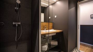 Design Apartment, 2 Bedrooms (3) | Bathroom shower
