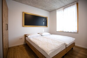 Apartament de disseny, terrassa (1) | Escriptori, espai de treball apte per a portàtils i wifi gratuïta 