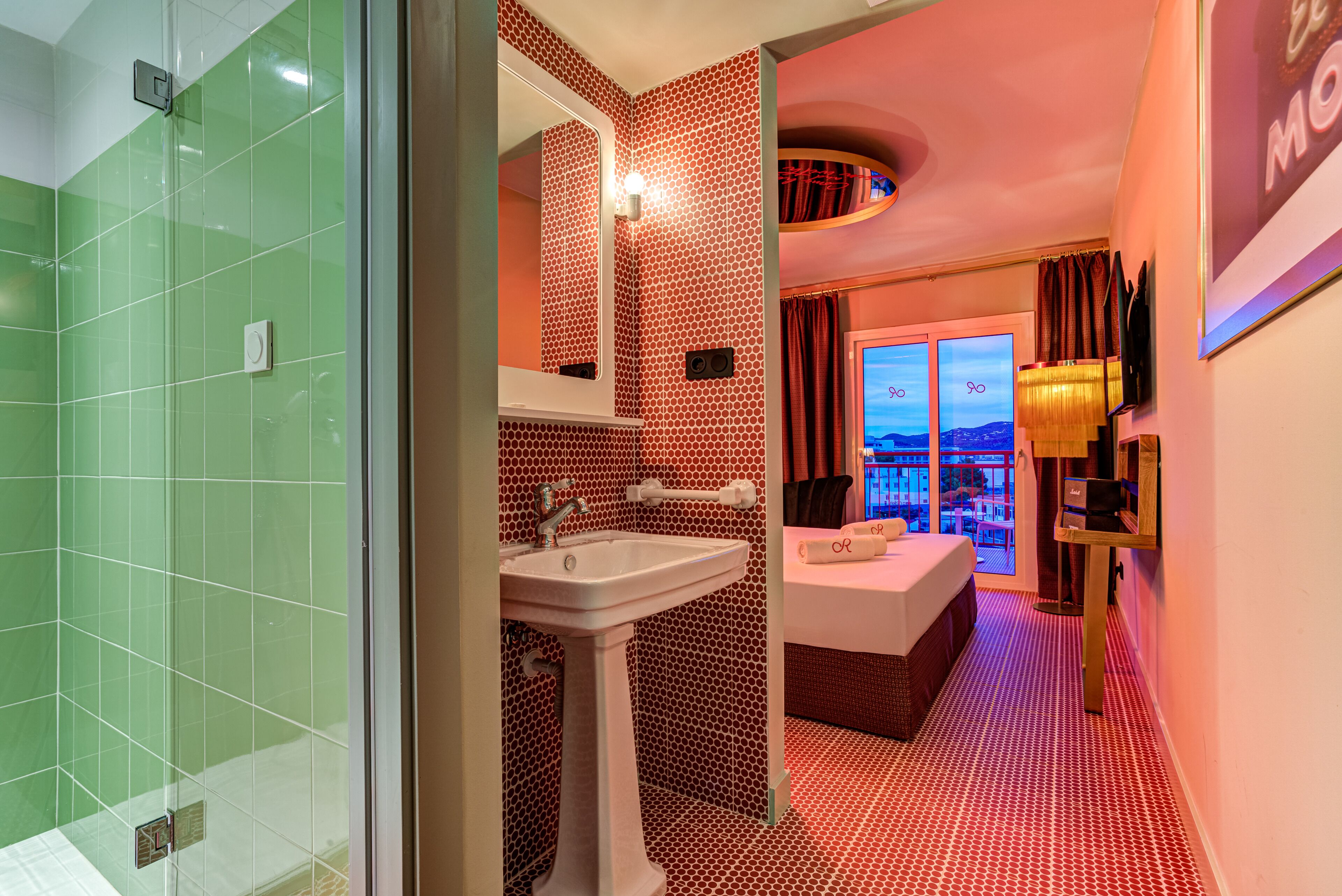 Double Room | Bathroom sink