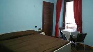 Minibar, in-room safe, blackout drapes, soundproofing - Bar Centrale Zichella (Lacedonia)