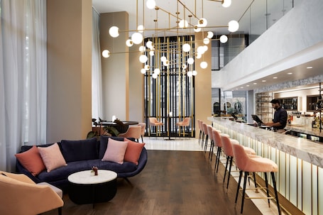 Bar (on property). Crowne Plaza Sydney Darling Harbour by IHG