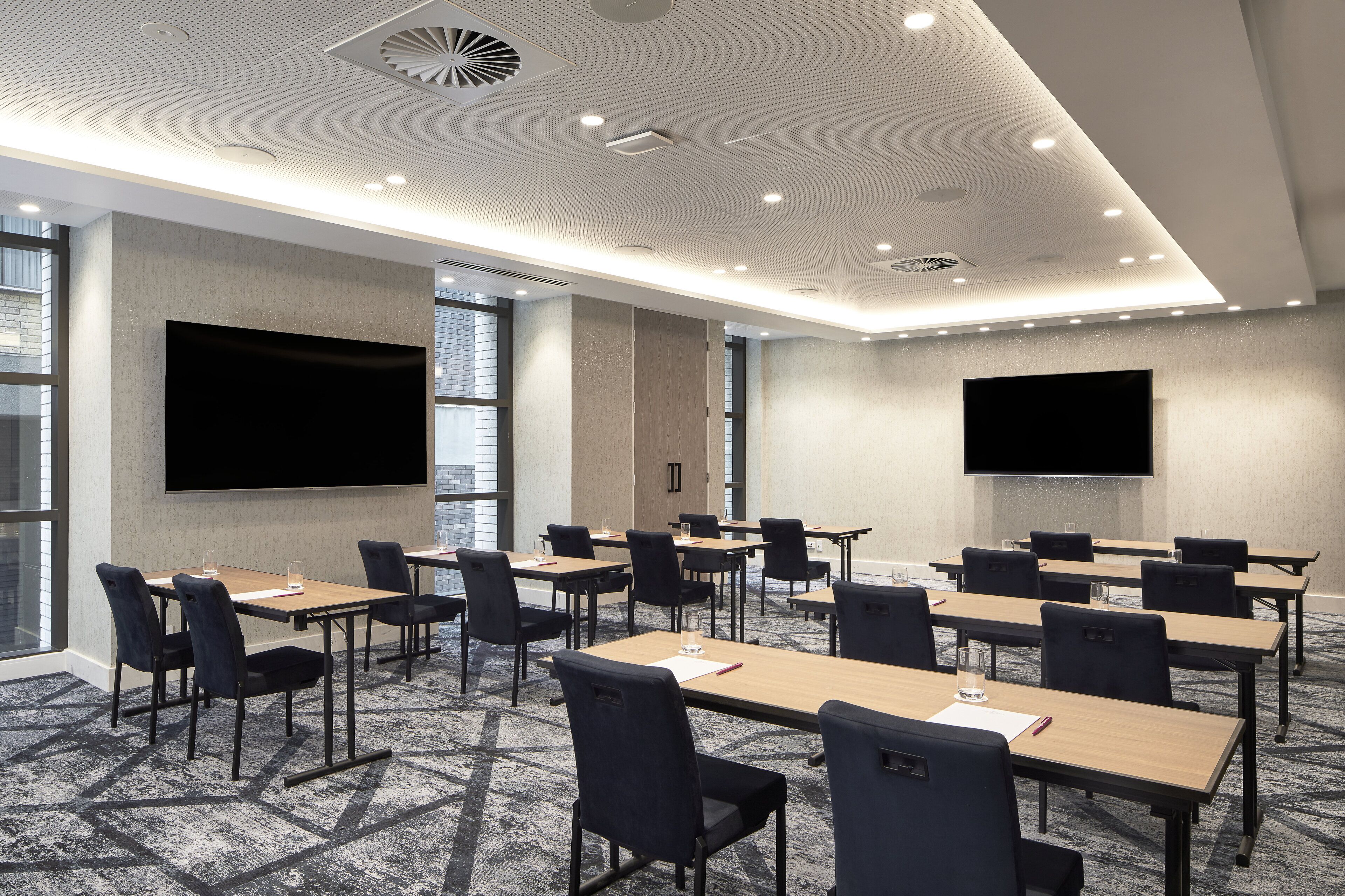 Photo - Crowne Plaza Sydney Darling Harbour by IHG