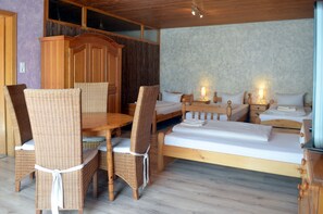 Familienapartment, mit Bad (Apartment 9 )