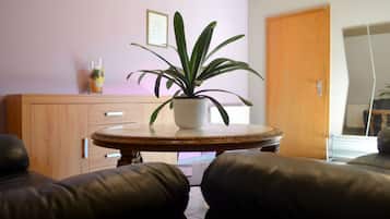 Family Apartment, Ensuite (Apartment 9 ) | Miscellaneous