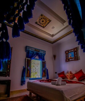 Desk, laptop workspace, iron/ironing board, free WiFi - Dar  El Bakkali (Chefchaouen)