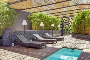 Salas de tratamiento para parejas, sauna y tratamientos corporales 