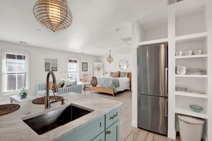 1 habitación, tabla de planchar con plancha, wifi gratis y ropa de cama 