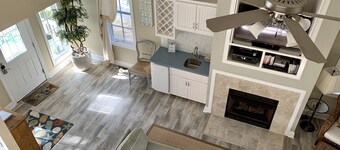 Fripp Over Folly - Luxury Marsh-View Home in Crooked Creek, Family-Friendly