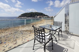 Double Room, Terrace (Bahía de la Concha) | Terrace/patio