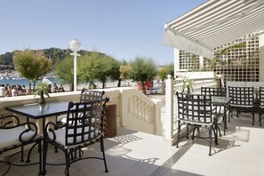 Terrace/patio - Hotel Villa Favorita (San Sebastián)