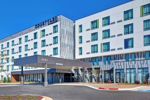 View from property - Courtyard by Marriott Bentonville Rogers Promenade (Rogers)