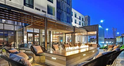 Courtyard by Marriott Bentonville Rogers Promenade