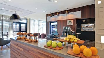 Petit déjeuner préparé sur commande servi tous les jours en supplément