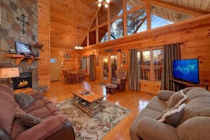 Smart TV, fireplace