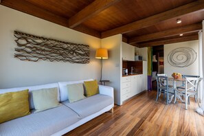 Interior detail - Cocoon Eco Design Lodges (Alcacer do Sal)