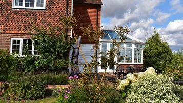 House | Pemandangan taman