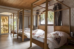 Comfort Quadruple Room, Beach View, Beachfront
