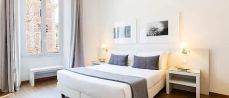 4 Schlafzimmer, Zimmersafe, Bügeleisen/Bügelbrett, WLAN