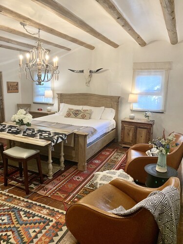 Luxe Casita Joya del Este historiallisessa Eastsidessa