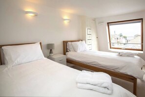 3 soverom, strykejern/-brett og wi-fi (inkludert)