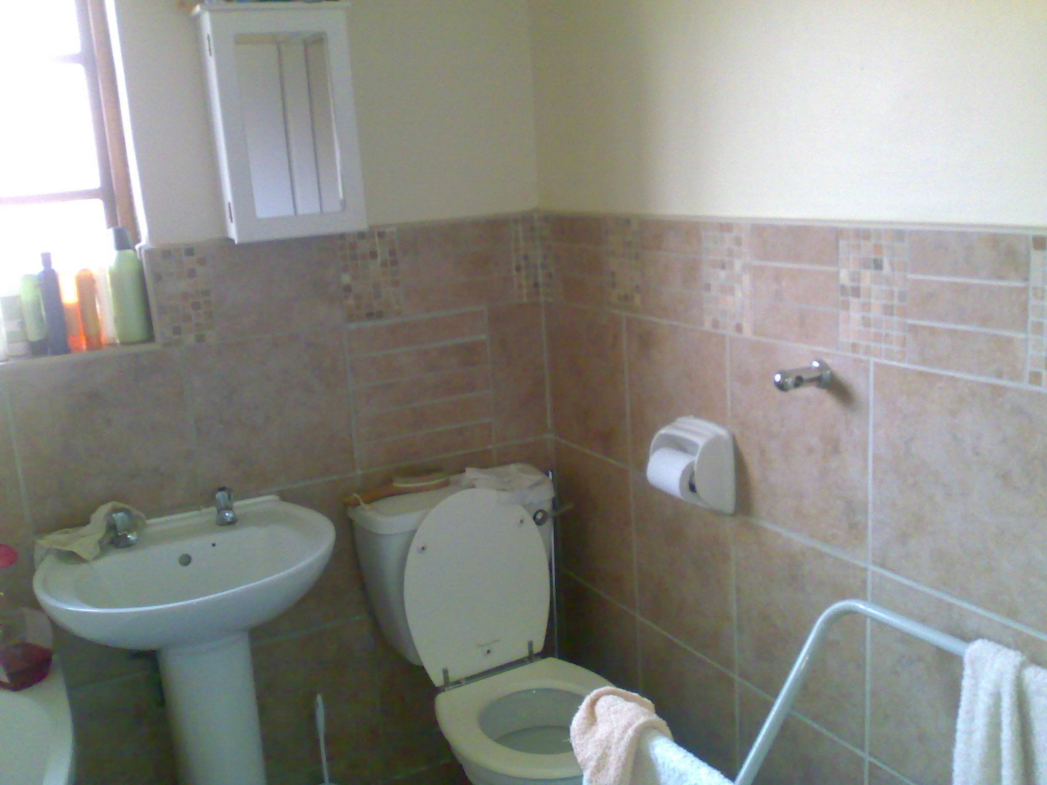 熨斗/熨衣板、免費無線上網、床單