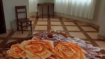 Room, 1 Double Bed | Desk, free WiFi, bed sheets
