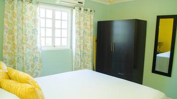 Apartamento, no fumadores | Sábanas de algodón egipcio, ropa de cama de alta calidad, caja fuerte