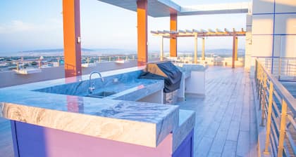 20 South Kingston Luxury Apartment