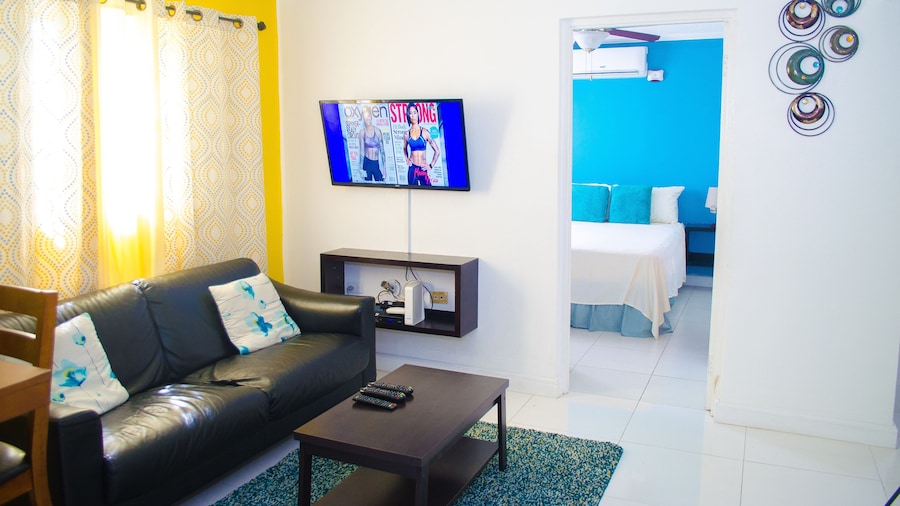 Centrally located Oakland Guest Apartment II