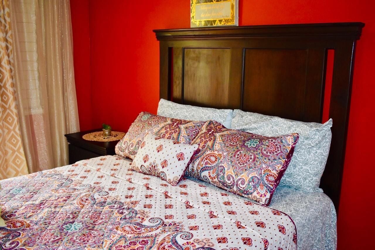 Business Apartment, 1 Bedroom, Non Smoking, Garden View | 1 bedroom, Egyptian cotton sheets, premium bedding, in-room safe