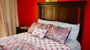 Business Apartment, 1 Bedroom, Non Smoking, Garden View | 1 bedroom, Egyptian cotton sheets, premium bedding, in-room safe