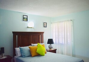 Apartamento Signature, 1 cama de matrimonio, no fumadores, vistas a la ciudad | 1 dormitorio, sábanas de algodón egipcio, ropa de cama de alta calidad