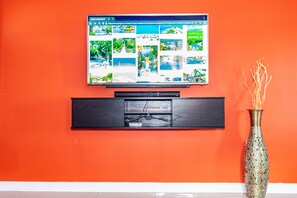 Television - Taylormade Golf Retreat (Kingston)