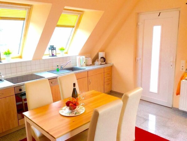 Apartment (1) | In-room dining - Haus Armbrecht (Borkum)