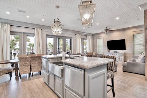 Cottages of Romar 20 | Guest Favorite! Room for everyone!!