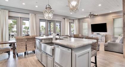 Cottages of Romar 20 | Guest Favorite! Room for everyone!!