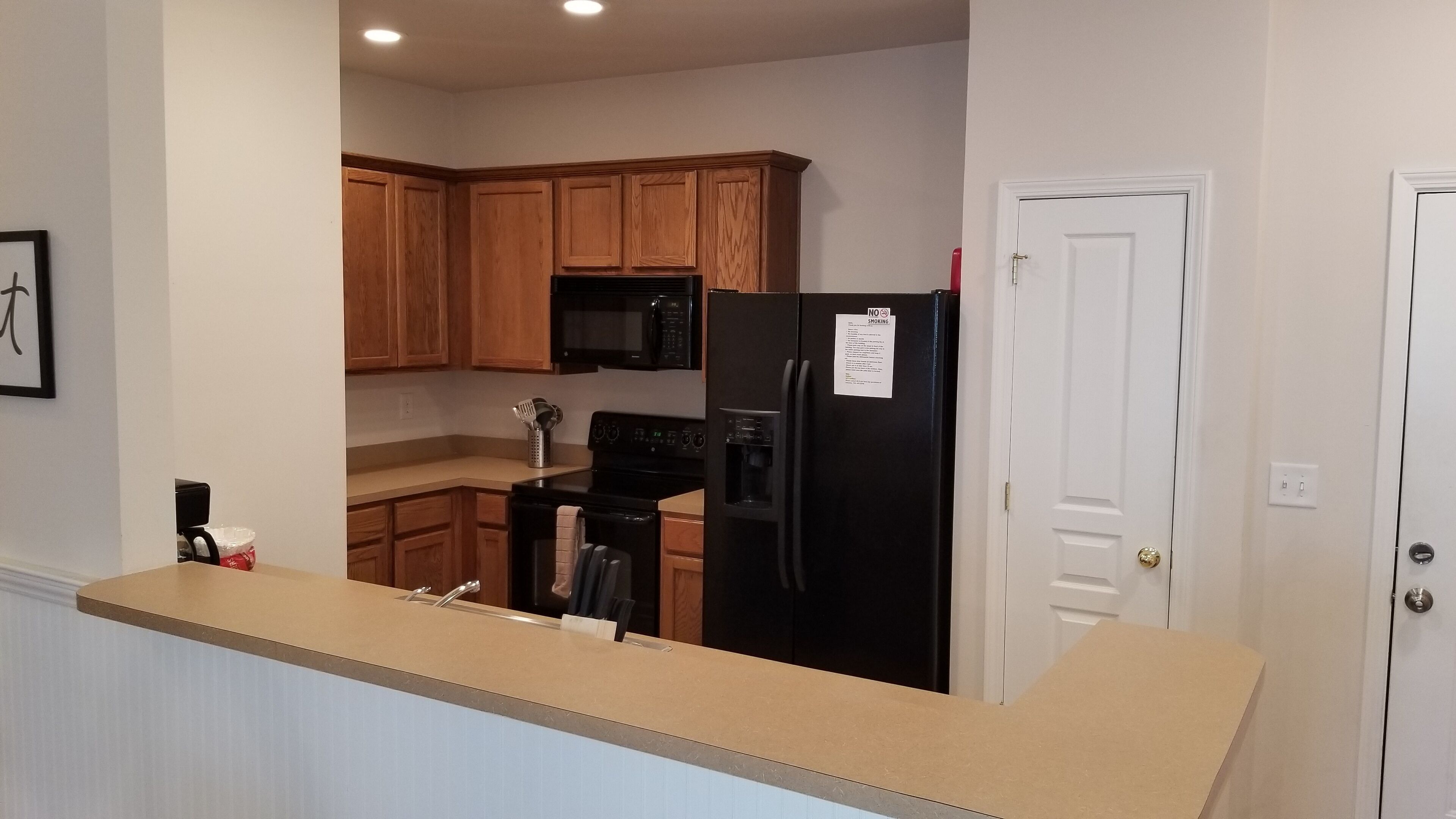 冰箱、微波炉、烤箱、炉灶