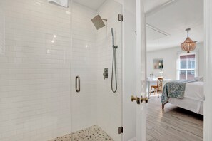 4 chambres, bureau, fer et planche à repasser, Wi-Fi gratuit