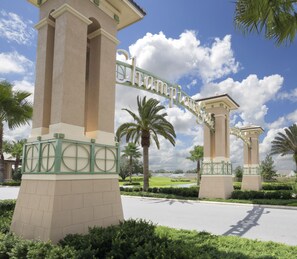 Property entrance - Regal Splendor Villa by VillaDirect (Davenport)