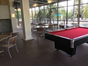 Spielezimmer