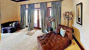 5 Schlafzimmer, Bügeleisen/Bügelbrett, Internetzugang, Bettwäsche
